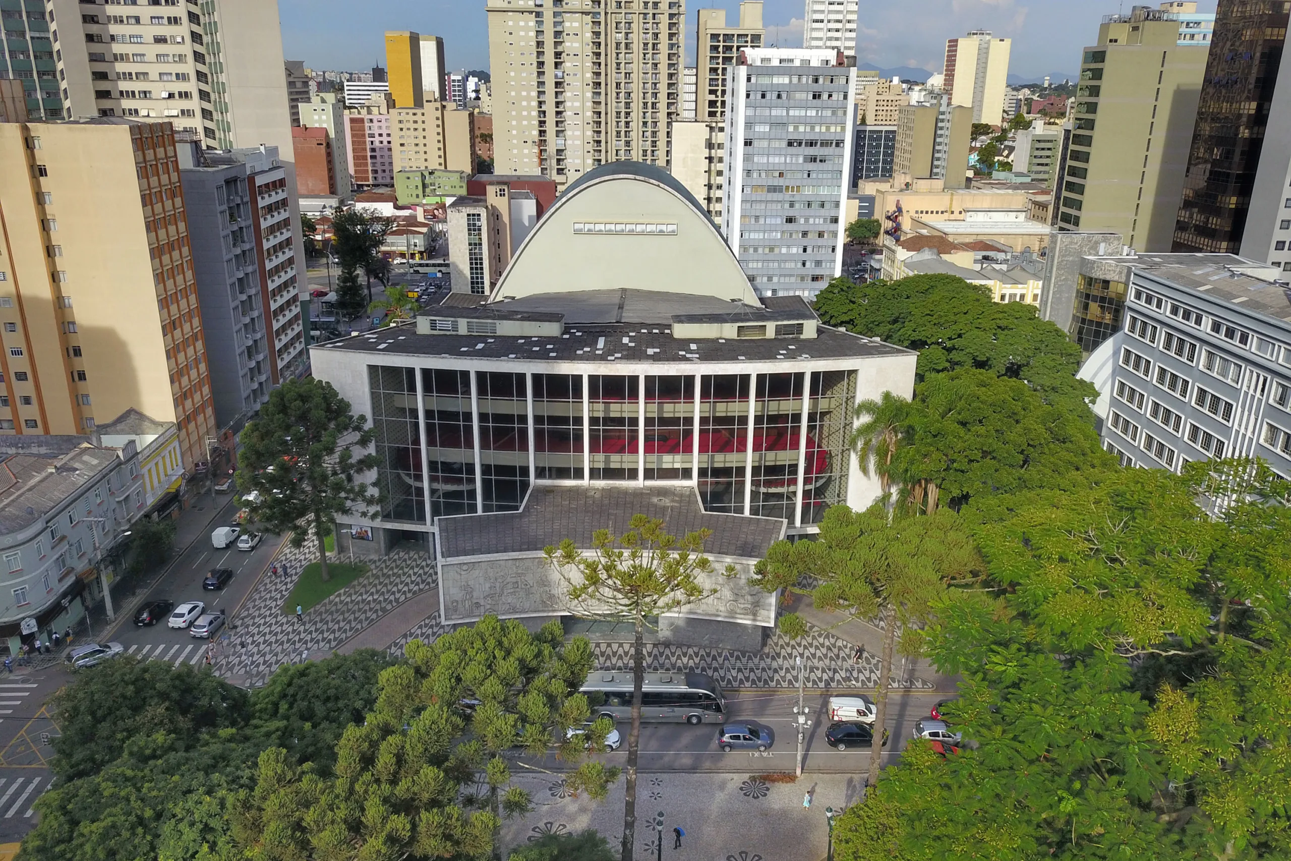 Centro Cultural Teatro Guaíra lança campanha comemorativa dos 140 anos