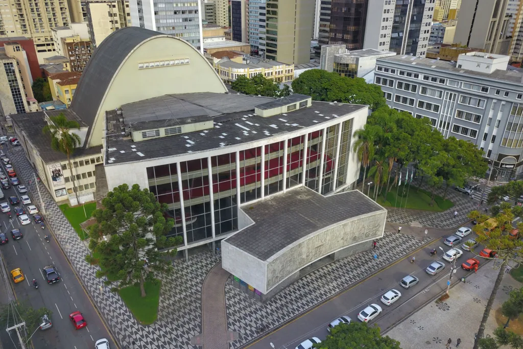 Centro Cultural Teatro Guaíra lança campanha comemorativa dos 140 anos