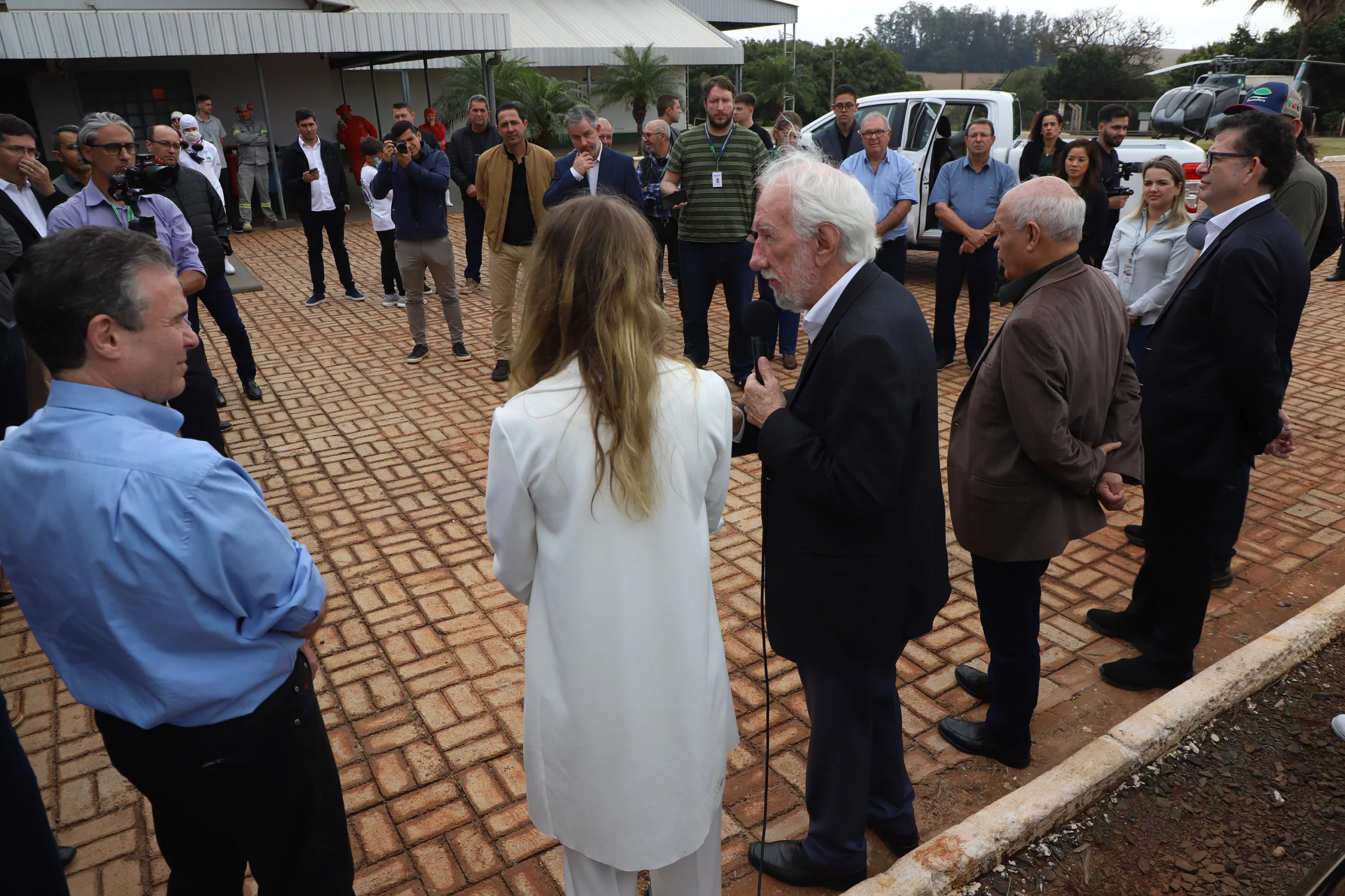 Darci Piana recebe ministro da Pesca e apresenta produtores de tilápia do Norte do Paraná 6 img 3341 scaled