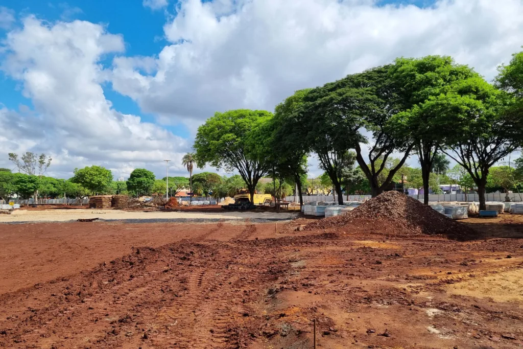 Com R$ 48 milhões investidos, obra do Eixo Monumental de Maringá atinge 32% 2 20240916 144349