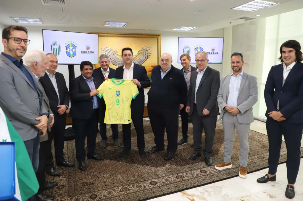 Com segurança reforçada, Ratinho Junior apoia volta da Seleção a Curitiba após duas décadas 9 Com segurança reforçada, Ratinho Junior apoia volta da Seleção a Curitiba após duas décadas