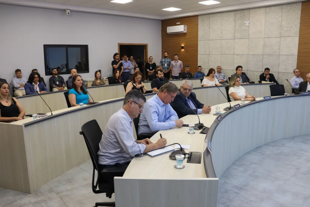 Proposta de Lei Orçamentária prevê aumento de quase 60% nos investimentos em 2025 4 ploa 24