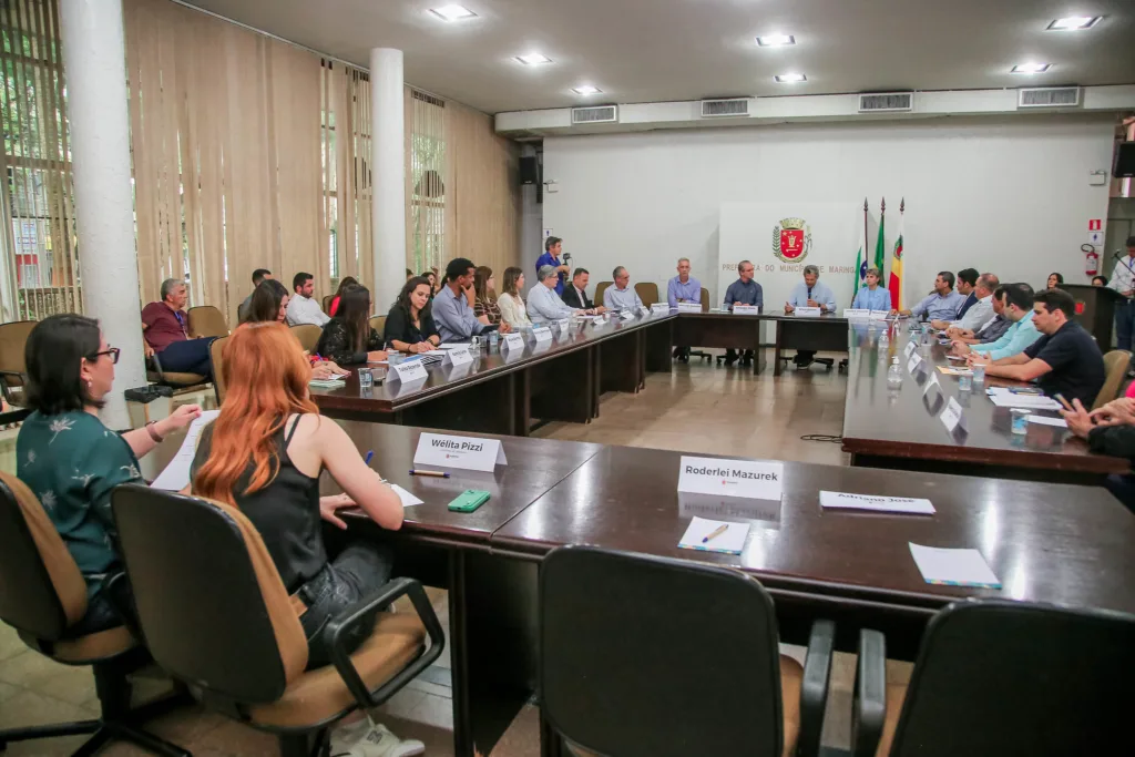 Maringá dá início à transição de governo com primeira reunião entre equipes 2 0be23387 34a0 48af 837c 15f9ceb71752