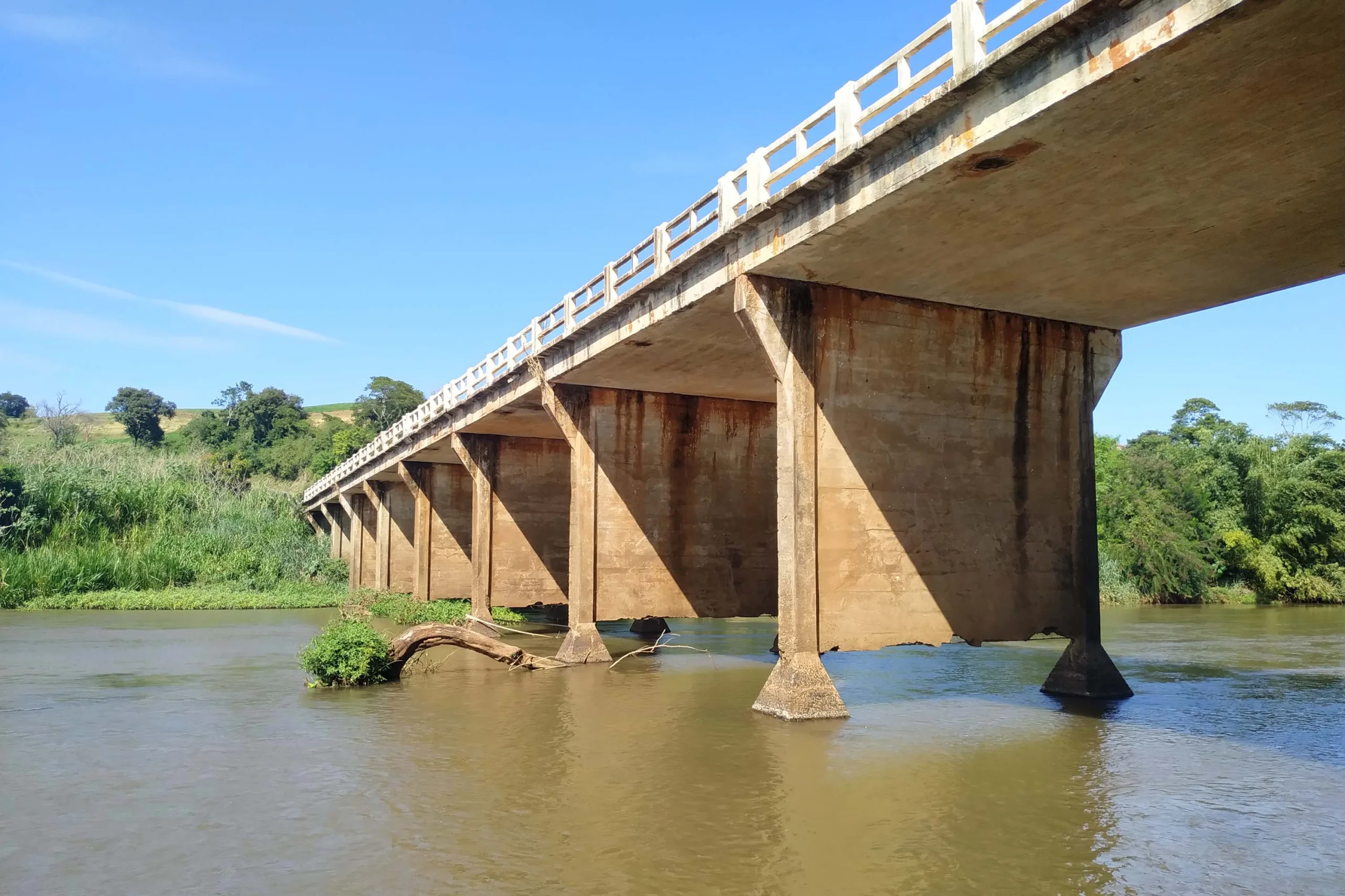 Ponte na PRC-466 entre Borrazópolis e Kaloré
