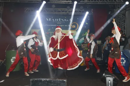 A Praça Luiz Moreira de Carvalho recebe a abertura da ‘Maringá Encantada 2024’ no distrito de Iguatemi (Crédito: Raphael Guimarães / PMM)