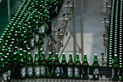 De bebidas a móveis: Paraná lidera crescimento da produção industrial em vários segmentos