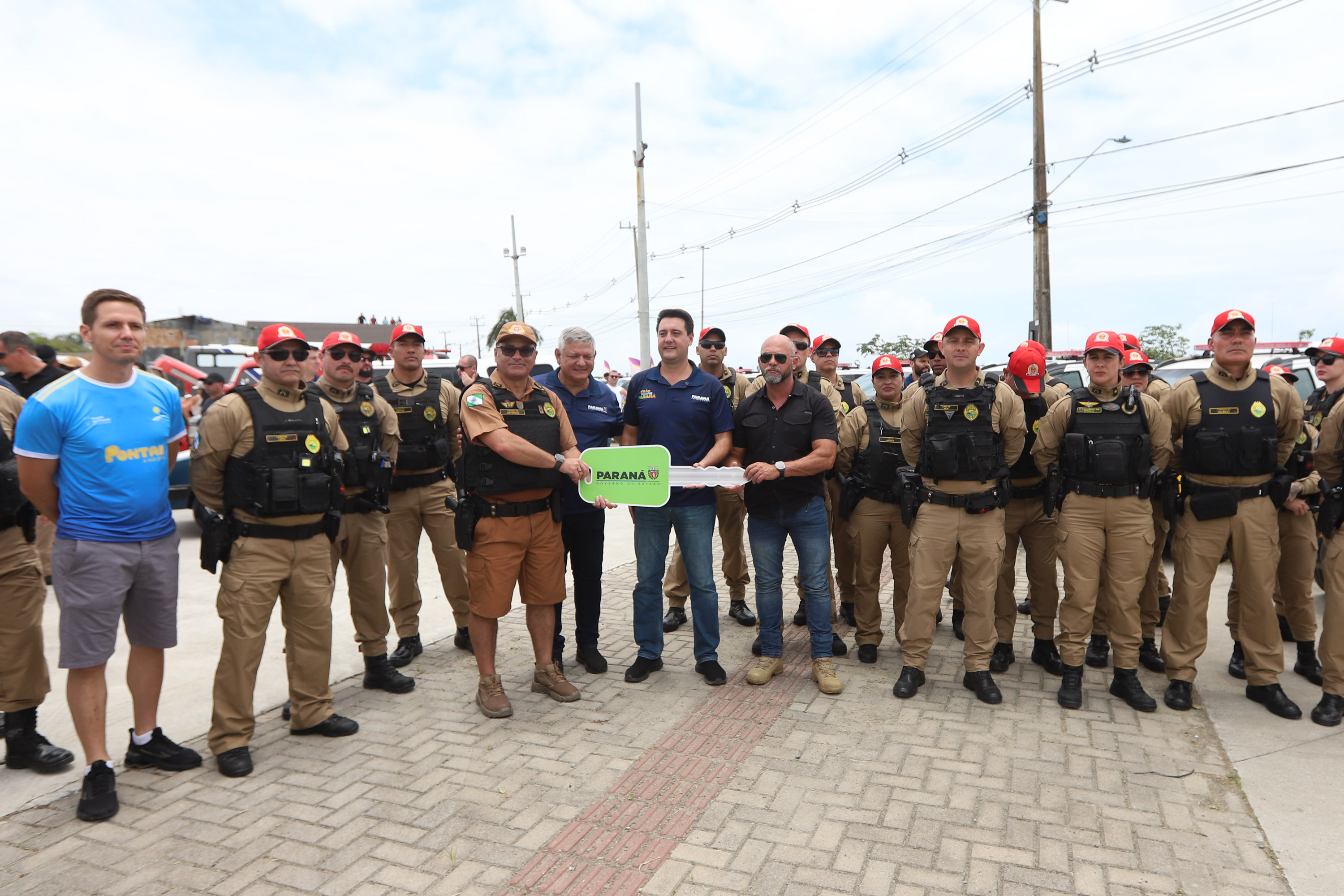 O governador Carlos Massa Ratinho Junior participa da abertura do Verão Maior Parana neste sabado (21), em Pontal do Parana