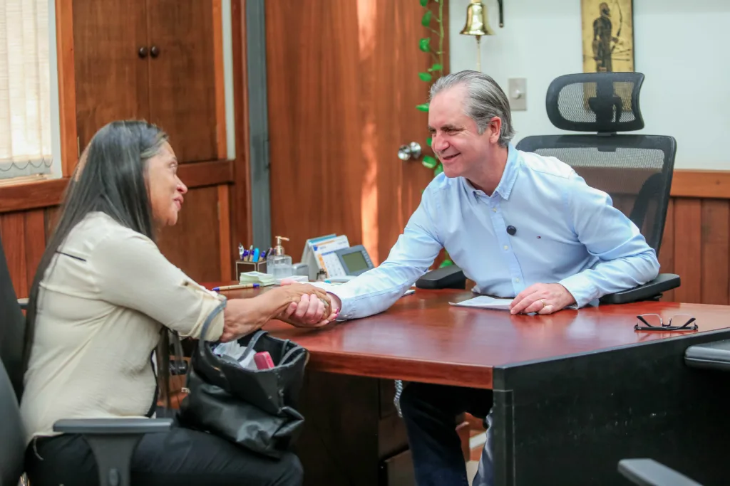 Ulisses Maia atende comunidade em nova edição do Gabinete Aberto