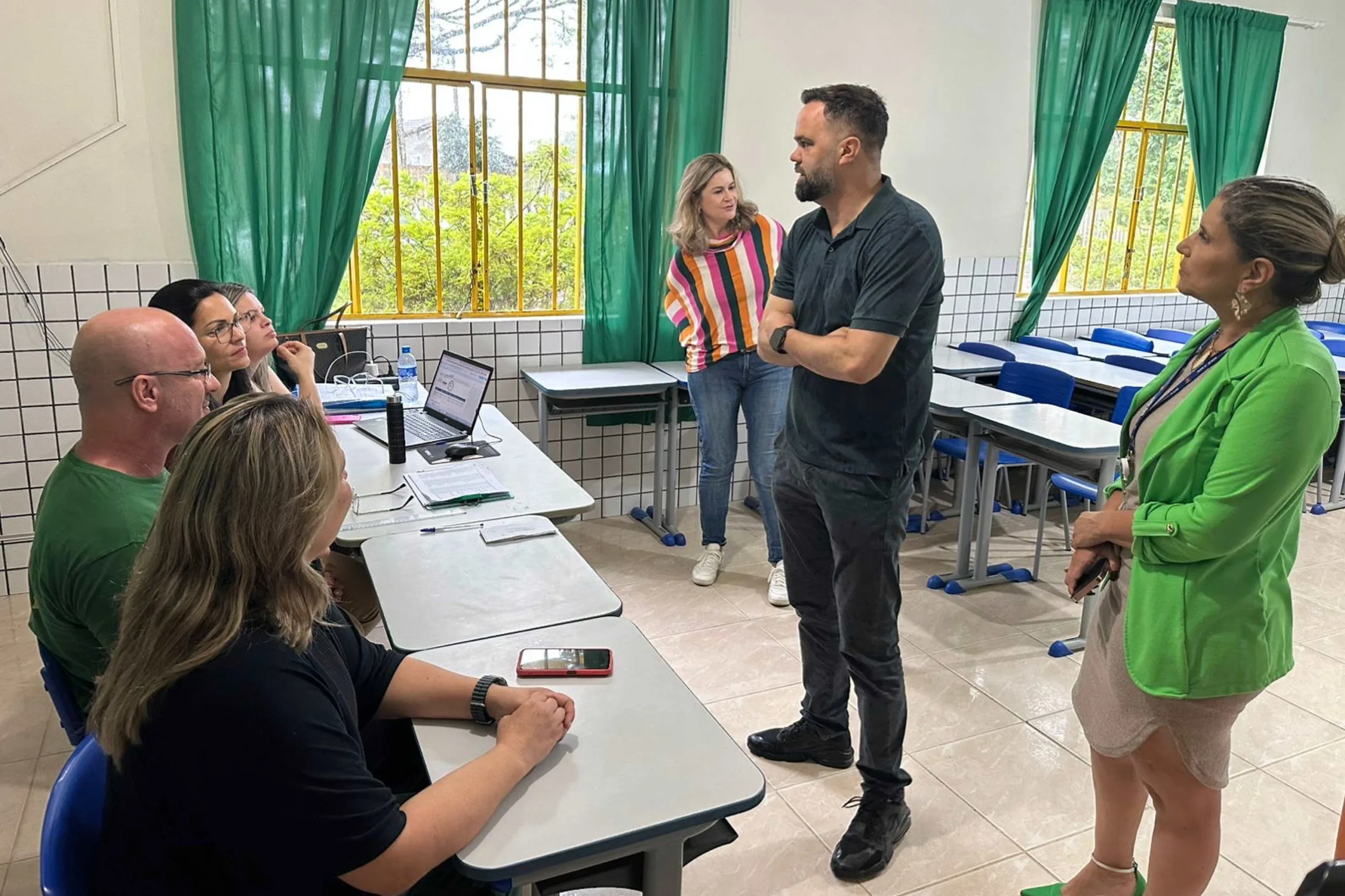 Em dois dias de votação, 23,5 mil pessoas participaram da consulta pública do programa Parceiro da Escola