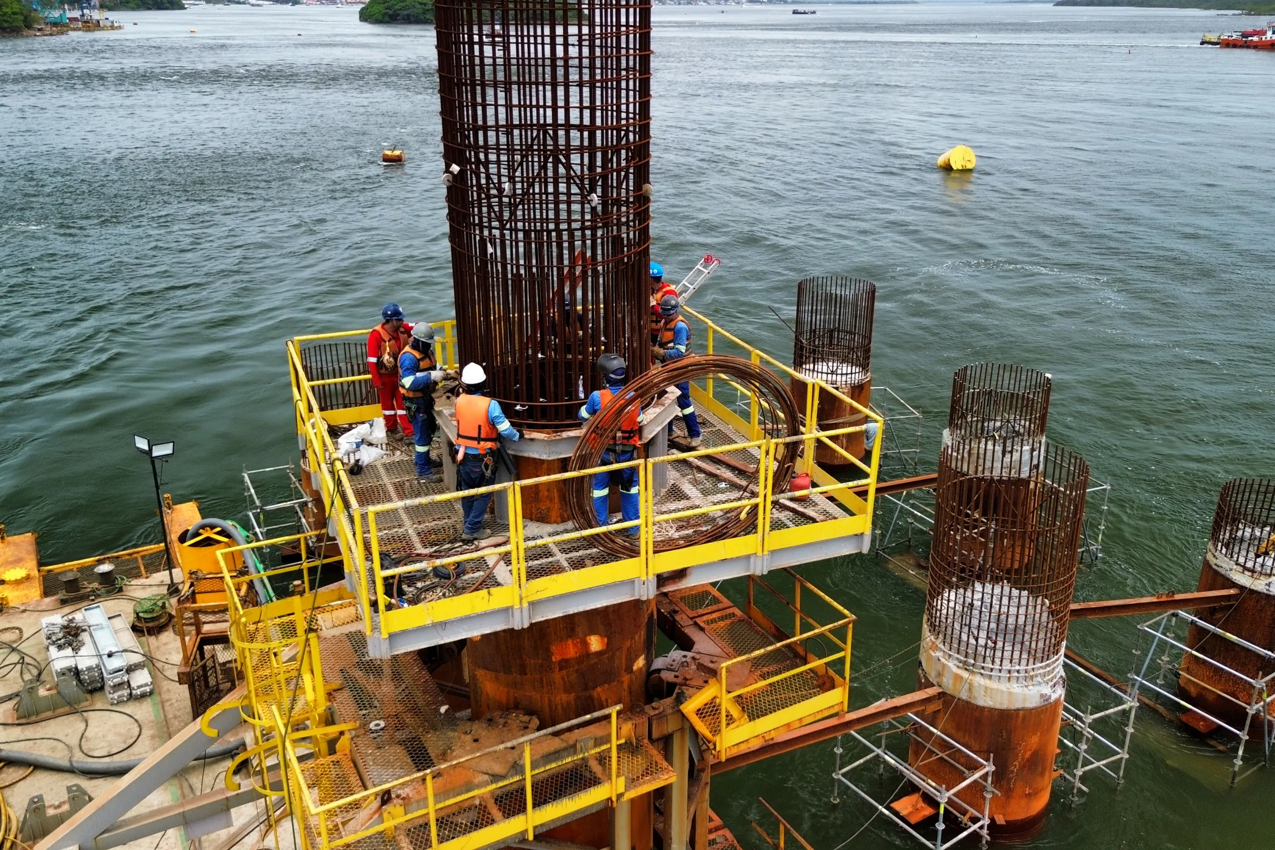 Obras da Ponte de Guaratuba chegam a 32% e marcam progresso no trecho estaiado