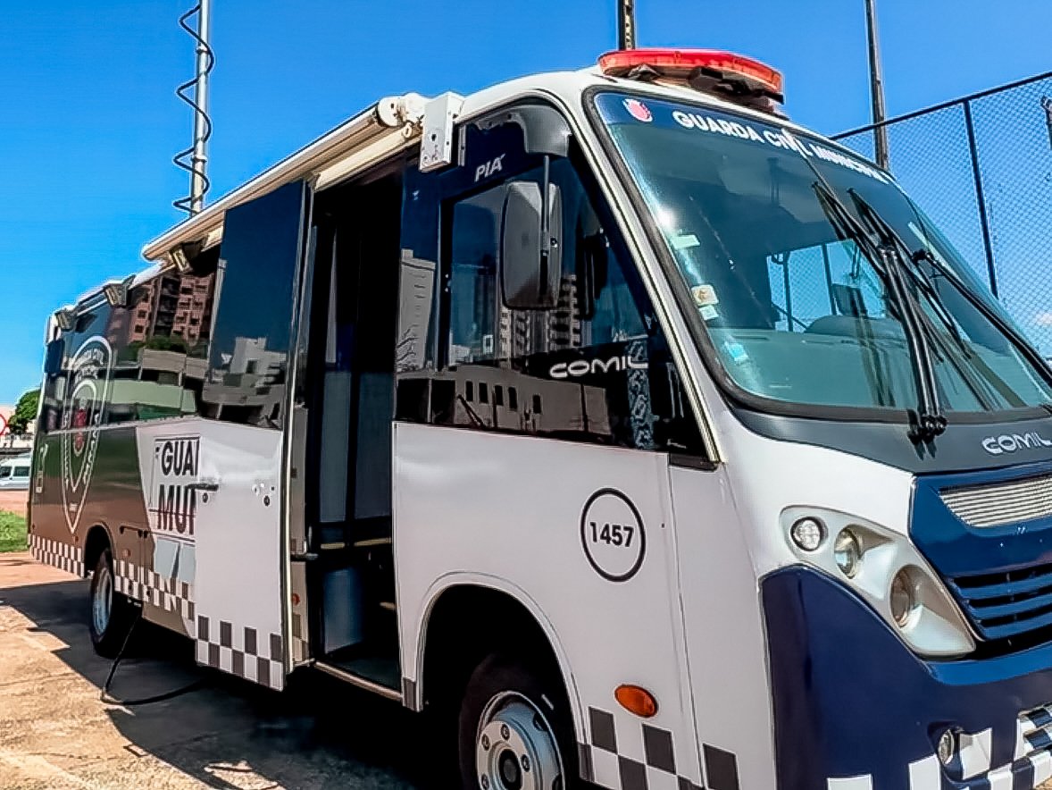 Micro-ônibus da Guarda Civil Municipal