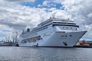 Com 14,3 mil turistas, temporada de cruzeiros em Paranaguá anima negócios do Litoral