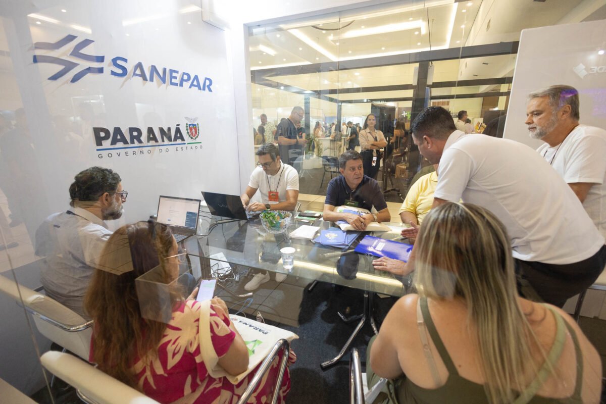 Prefeitos buscam Sanepar para aprimorar abastecimento de água e saneamento de seus municípios 2 20250214 parana mais cidades 5452