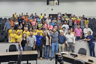 A audiência ocorreu na Câmara de Vereadores e teve como objetivo ouvir as demandas da comunidade para garantia de melhorias (Crédito: Divulgação / PMM)