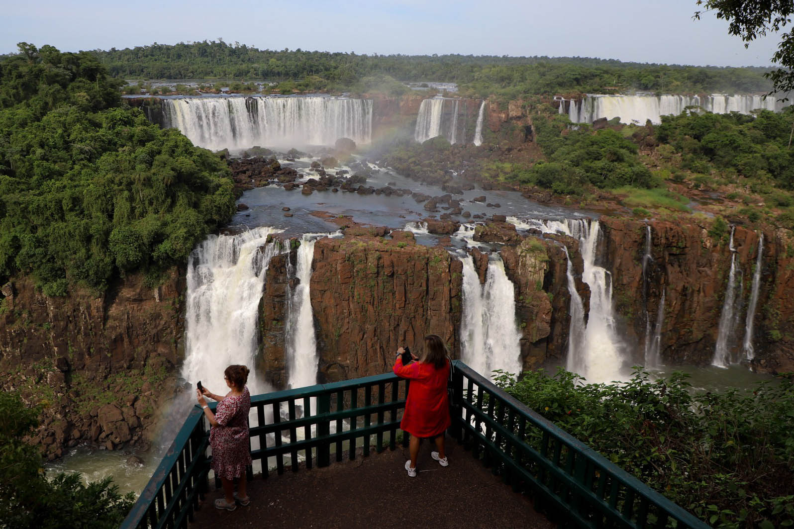 Paraná atraiu mais de 206 mil turistas estrangeiros em janeiro, maior número desde 2018