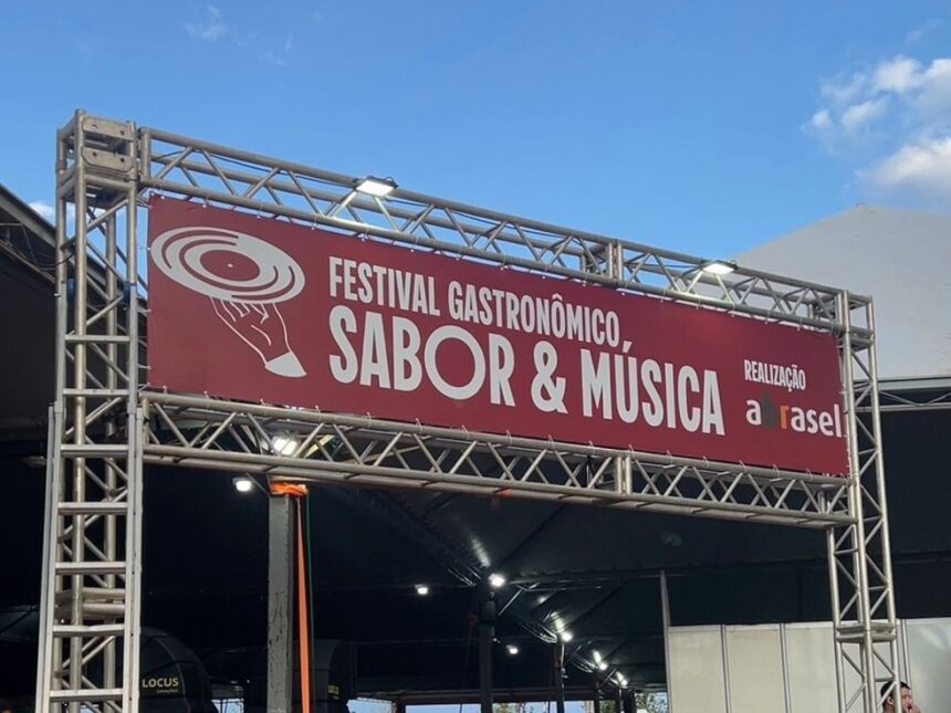 Festival foi realizado durante a 'Maringá Encantada' por meio de uma parceria entre a Associação Brasileira de Bares e Restaurantes (Abrasel) e o município
