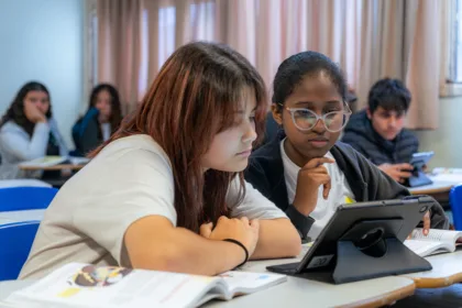 Alunos do Paraná têm maior tempo de estudo do País e instrução da população dobra, aponta Censo