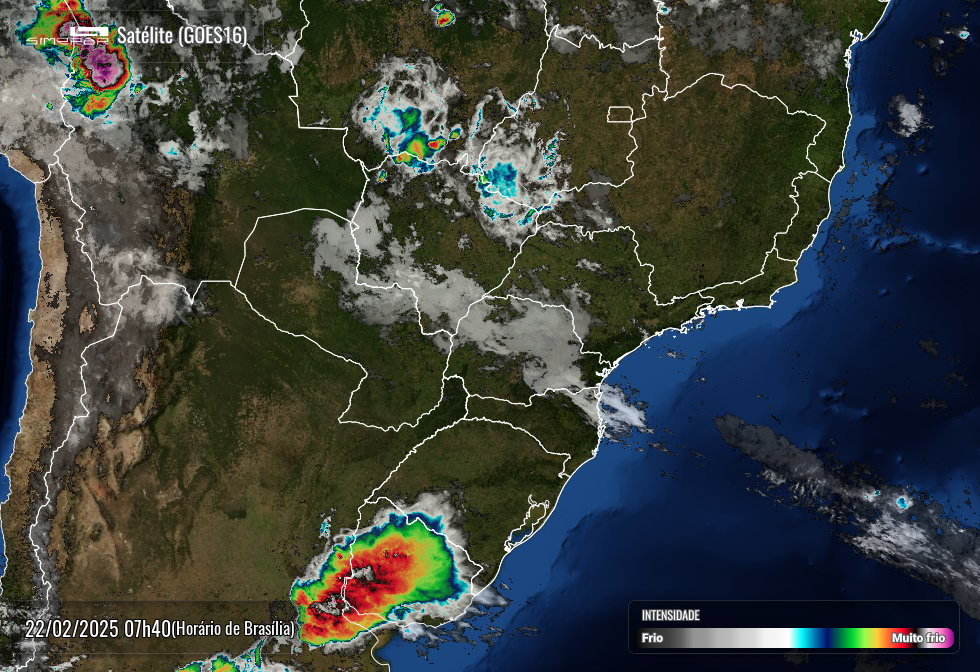 mapa com nuvens de chuva