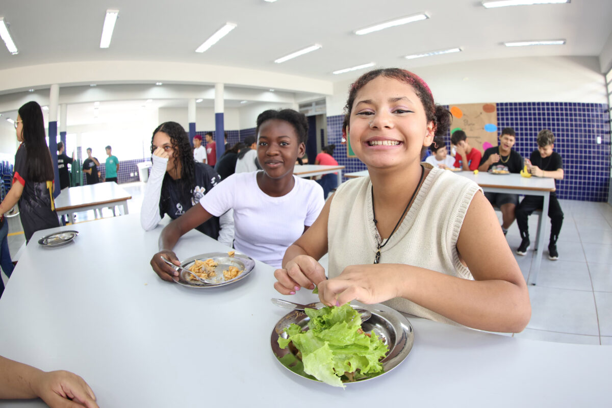 Estado inaugura escola para 3 mil alunos; investimento de R$ 13,5 milhões 16 whatsapp image 2025 02 11 at 13.00.43 4
