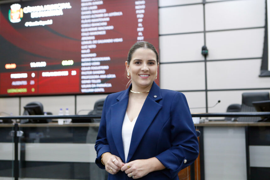 Majô Capdboscq é eleita presidente da Câmara de Maringá para o biênio 2025-2026