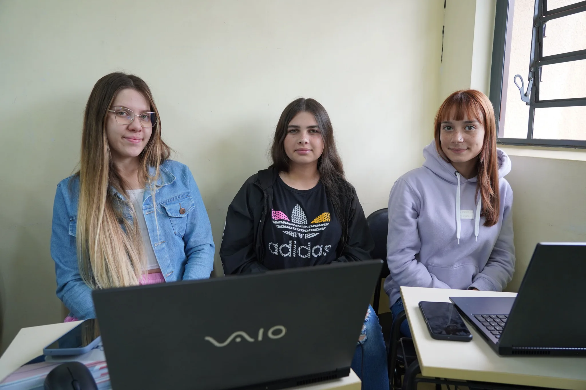 Mulheres na era da tecnologia programa de formação em TI do Estado tem maioria feminina