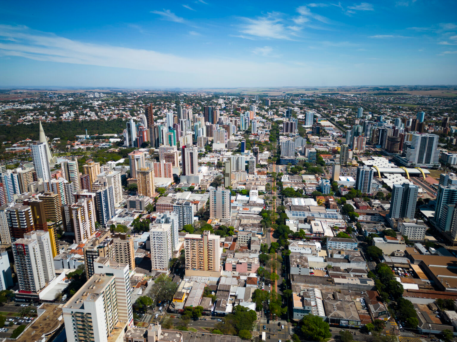 A Prefeitura de Maringá orienta que os contribuintes efetuem o pagamento ou parcelamento dos débitos até o dia 18 de maio. (Crédito: Thiago Louzada / PMM)