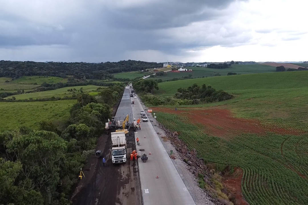 Pista de concreto da PRC-280 entre Pato Branco e Clevelândia