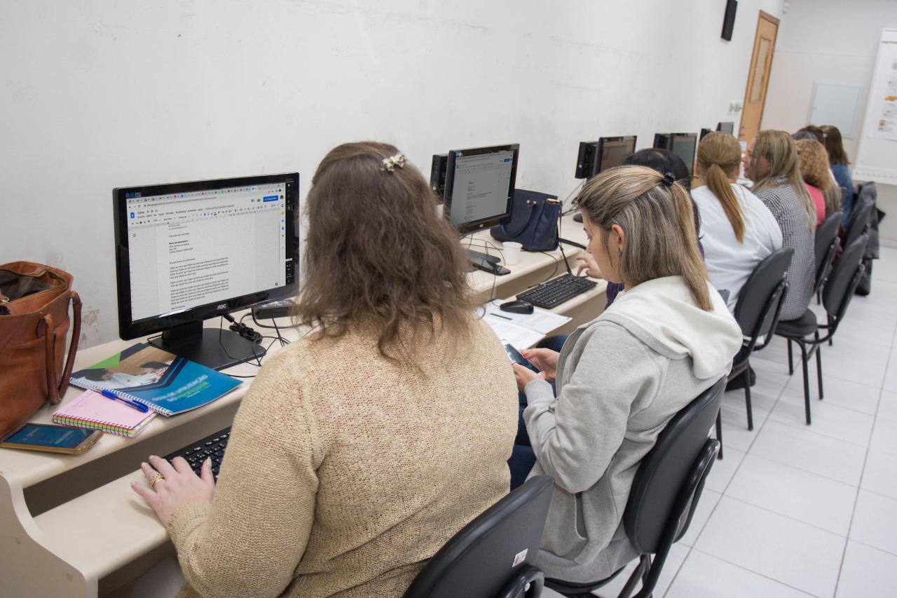 Meninas na Tecnologia e Comunicação
