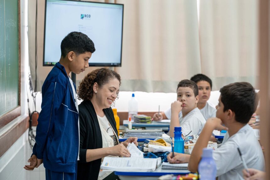 Professora e alunos