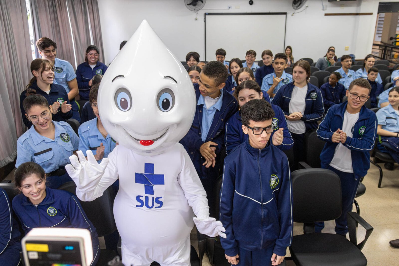 Governo inicia campanha de vacinação nas escolas para proteger 2,4 milhões de alunos 4 img 8687 aprimorado nr