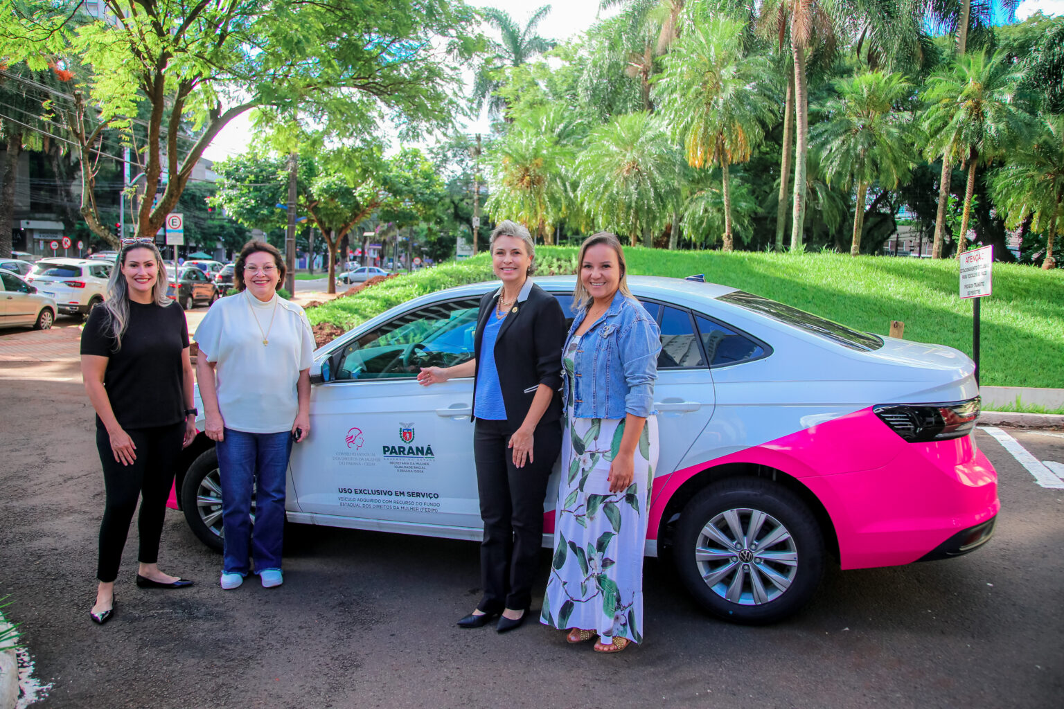 A secretária da Semulher, Olga Agulhon destaca que o veículo é mais uma ferramenta de trabalho em prol das políticas públicas para as mulheres. (Crédito: Rafael Macri