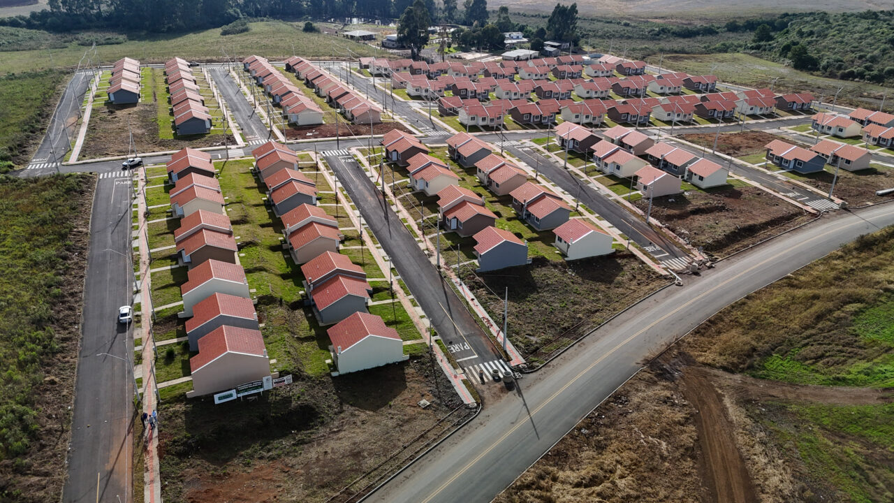 10,4 milhões de paranaenses residem em casas e 1,3 milhão em apartamentos, aponta IBGE 3 20250508 agb casa facil palmas 33 - Saiba Já News
