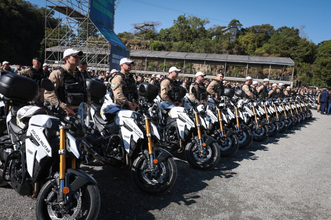 Governador entrega 209 motos e 222 viaturas novas para a Polícia Militar; investimento de R$ 63 milhões 6 20250617 agb veiculos pm 17