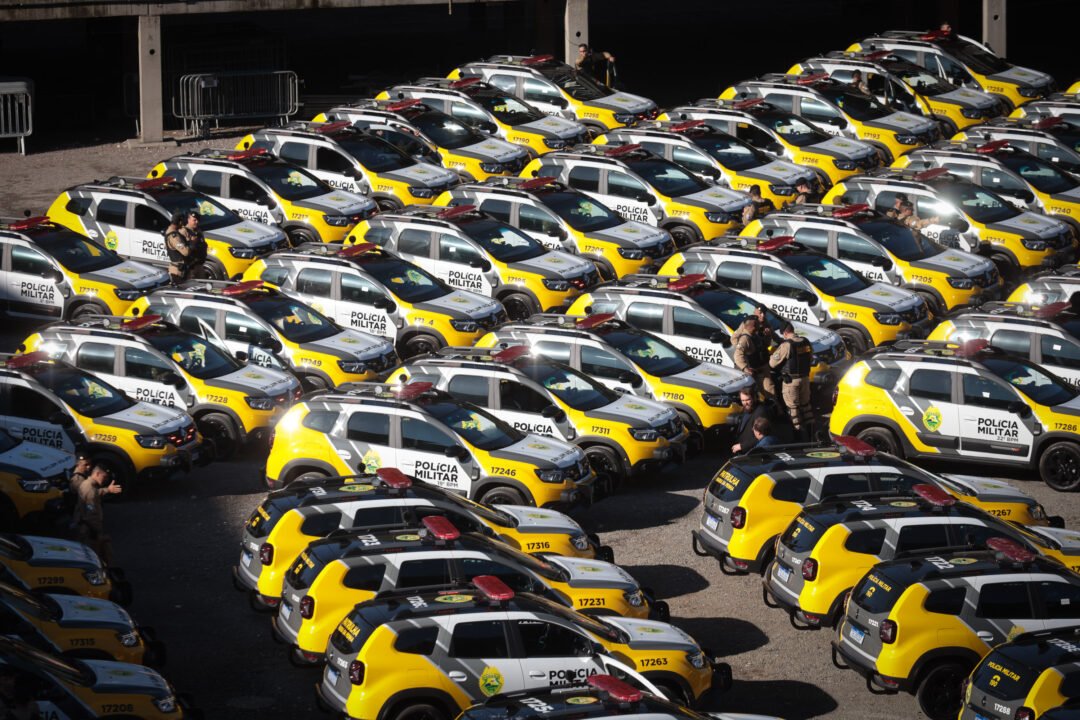 Governador entrega 209 motos e 222 viaturas novas para a Polícia Militar; investimento de R$ 63 milhões 11 20250617 agb veiculos pm 2