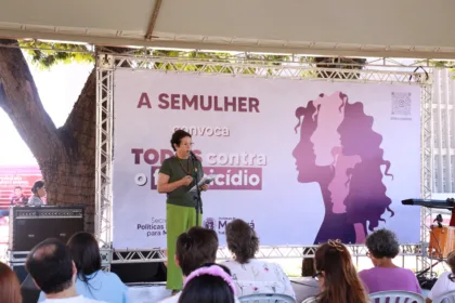 Enfrentamento à violência contra as mulheres na Praça da Catedral