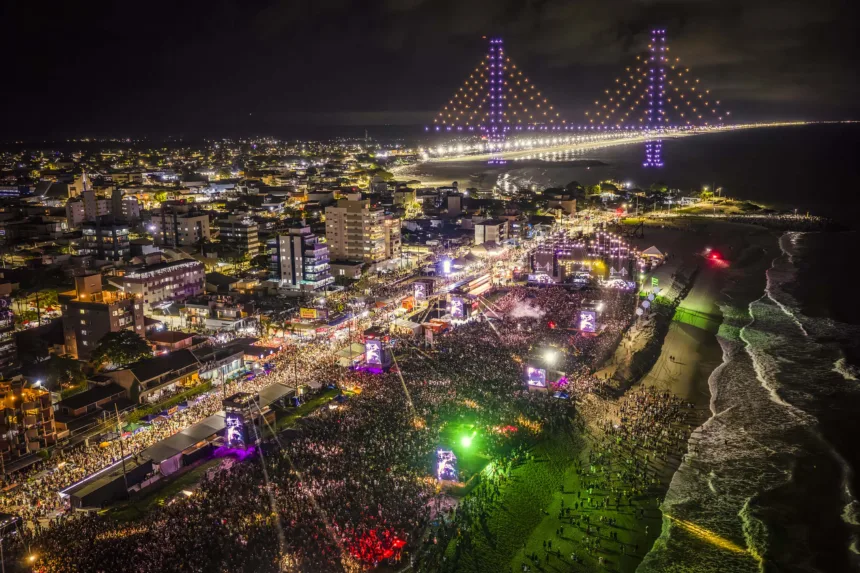 Alok projeta Ponte de Guaratuba com drones no show recorde de público do Verão Maior Paraná