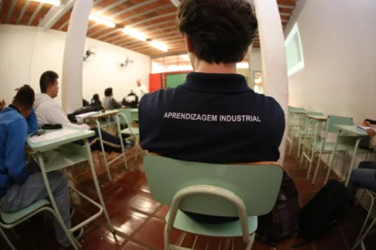 Qualificação e inserção de jovens no mercado de trabalho