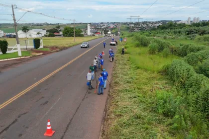 Recapeamento, sinalização viária e mutirão de roçada no Contorno Sul