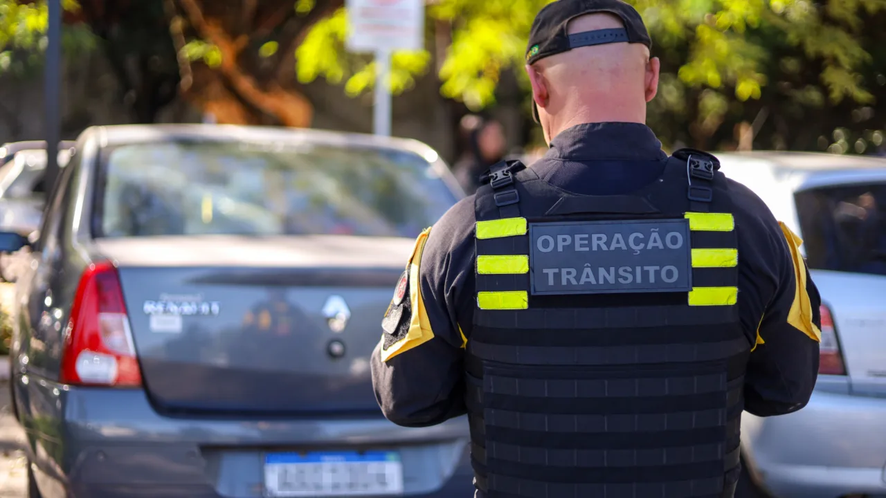 Transito Operacao Cruzamento