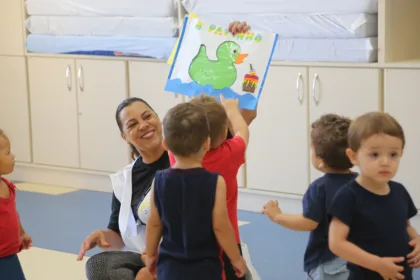 Prefeitura de Maringá aprimora carreira do magistério em atenção e valorização aos educadores infantis