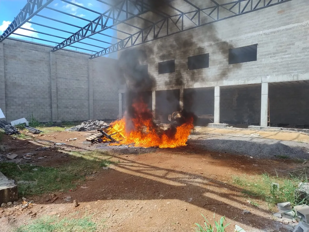 queimada irregular de residuos