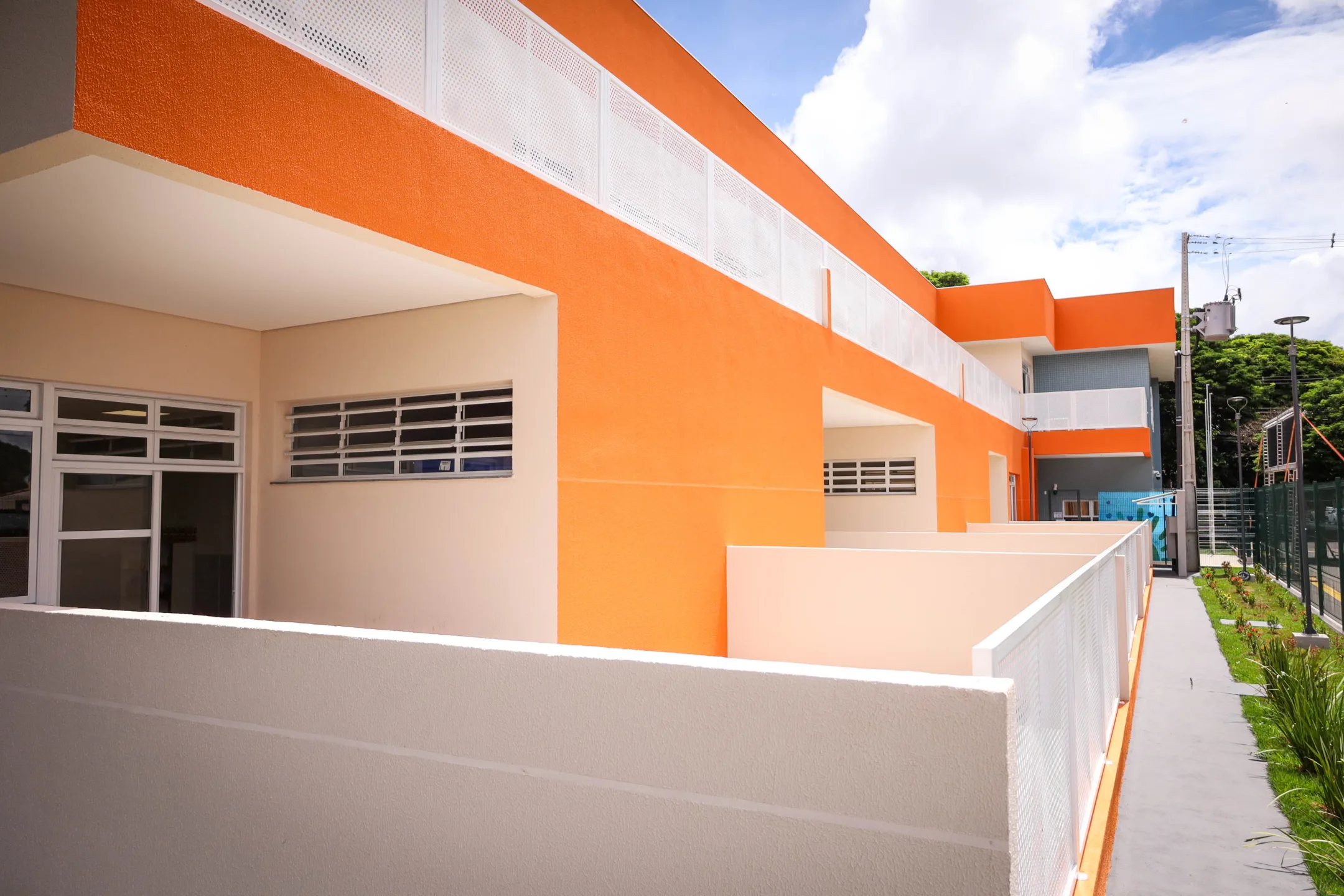 e48905f3 a60c 470e bec8 5b26fe3eda05