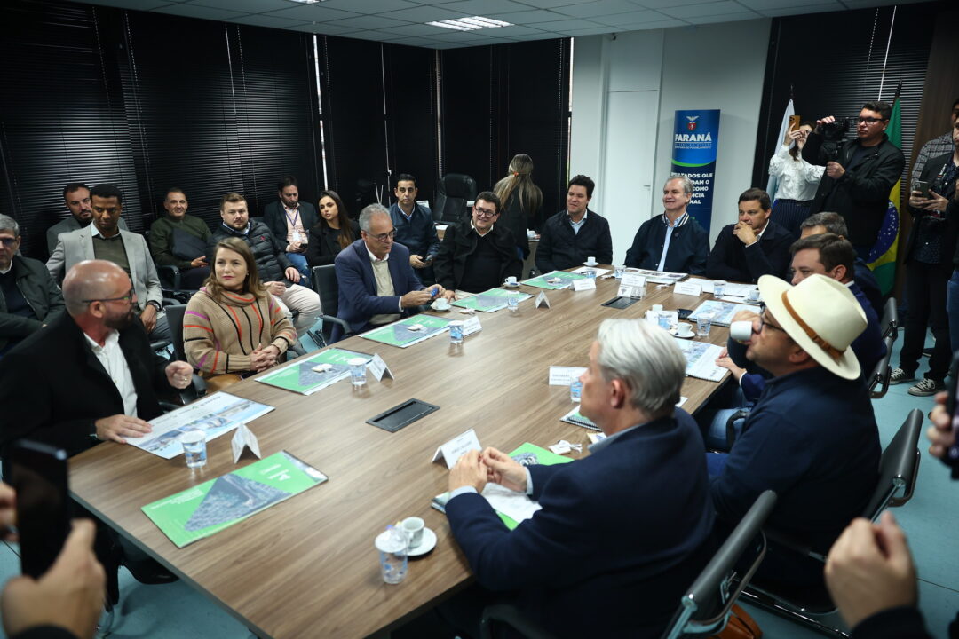 Governo apresenta projeto para revitalização da Orla Histórica de Guaratuba ao município 3 54747106152 30e169b918 k - Saiba Já News