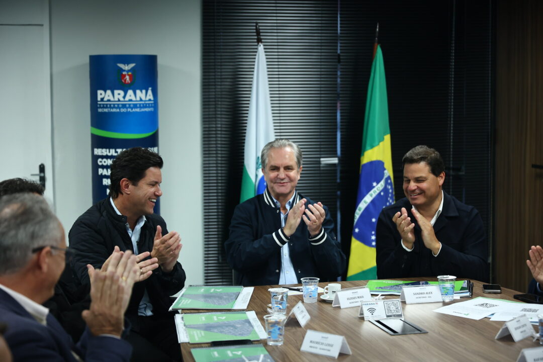 Governo apresenta projeto para revitalização da Orla Histórica de Guaratuba ao município 6 54747959266 6d3190a67d k - Saiba Já News
