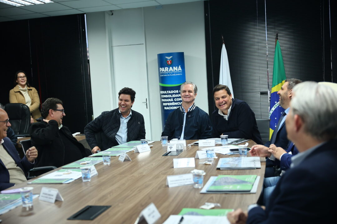 Governo apresenta projeto para revitalização da Orla Histórica de Guaratuba ao município 7 54748172438 776fd5c16f k - Saiba Já News
