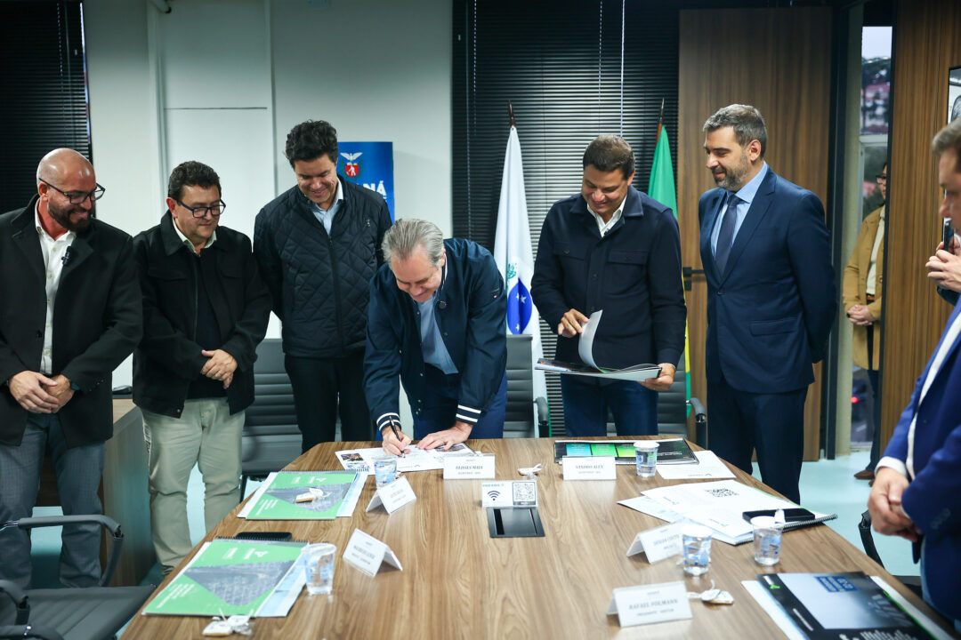 Governo apresenta projeto para revitalização da Orla Histórica de Guaratuba ao município 5 54748303100 01a8674c64 k - Saiba Já News