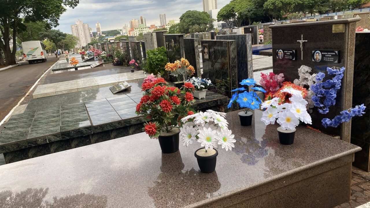 Projeto busca proteger patrimônio dos cemitérios e combater furtos de placas e peças metálicas em Maringá