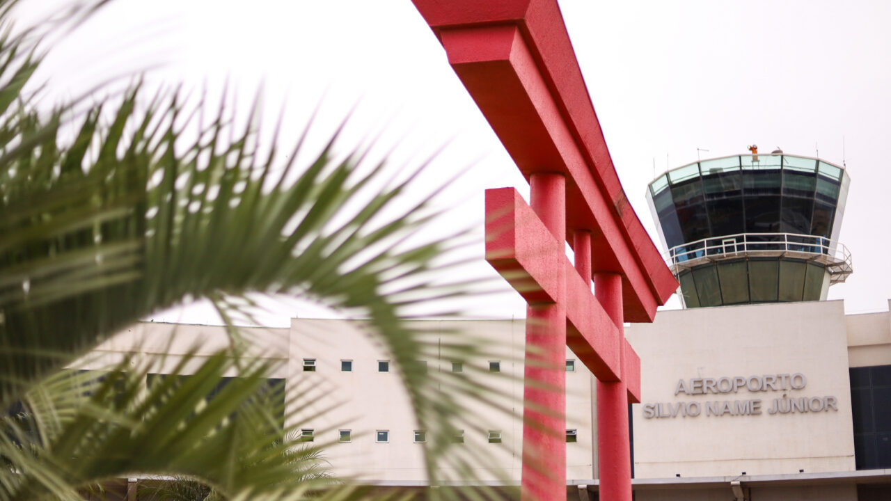Aeroporto Regional de Maringá