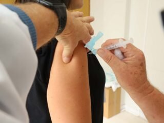 Dia D de multivacinação no Paraná será no sábado; meta é atingir 300 mil doses aplicadas