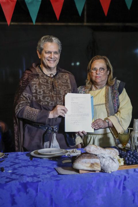 Durante o evento de lancamento do Festival a Prefeitura assinou a portaria que criou a Comissao Organizadora do evento - Saiba Já News